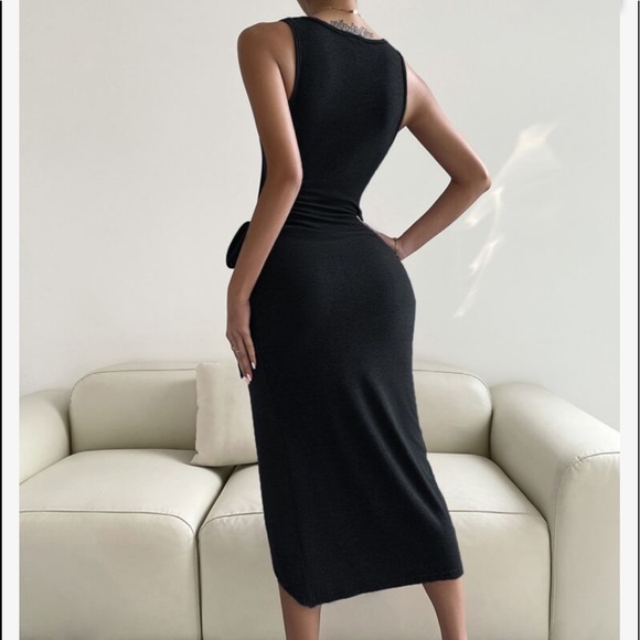 Comfy Solid Casual Wrap Tank Midi Dress - Picture 4 of 7